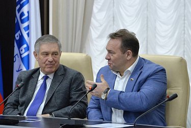 Мы работаем вместе